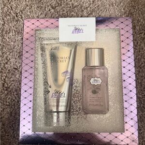 Victoria's Secret Tease Rebel Bath & Body Set - Pink & Gold